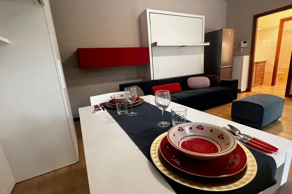 Apartament Urban House - Comfy Flat Navigli Milan Center Zewnętrze zdjęcie